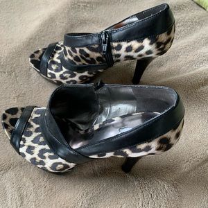 Carlos Santana heels